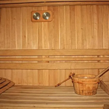 Apartman To Four+2 Predela 1