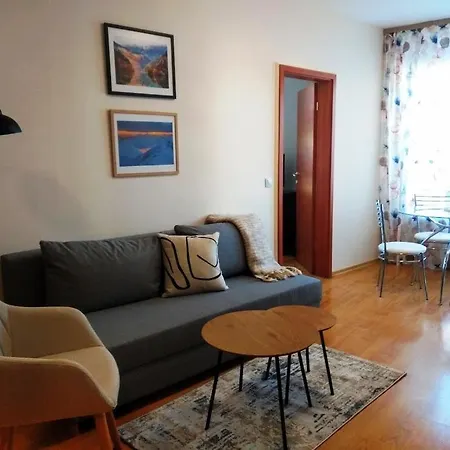 To Four+2 Predela 1 * Banszko