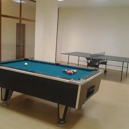 To Four+2 Predela 1 Apartman *