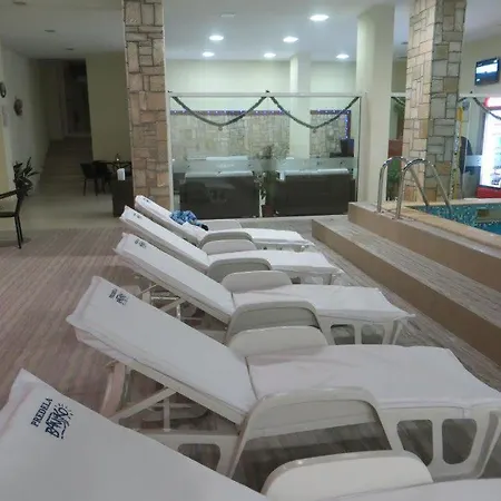 To Four+2 Predela 1 반스코