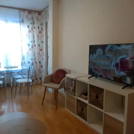 아파트 To Four+2 Predela 1 *